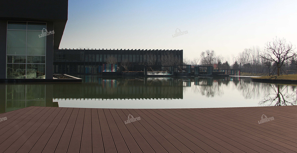 Rust Red H04 Conventional WPC Decking